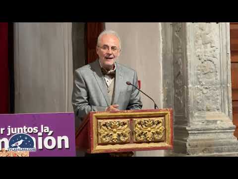 La voz del sacerdote Óscar Luis Guerra Pérez anuncia la Semana Santa 2026 en Santa Cruz de La Palma