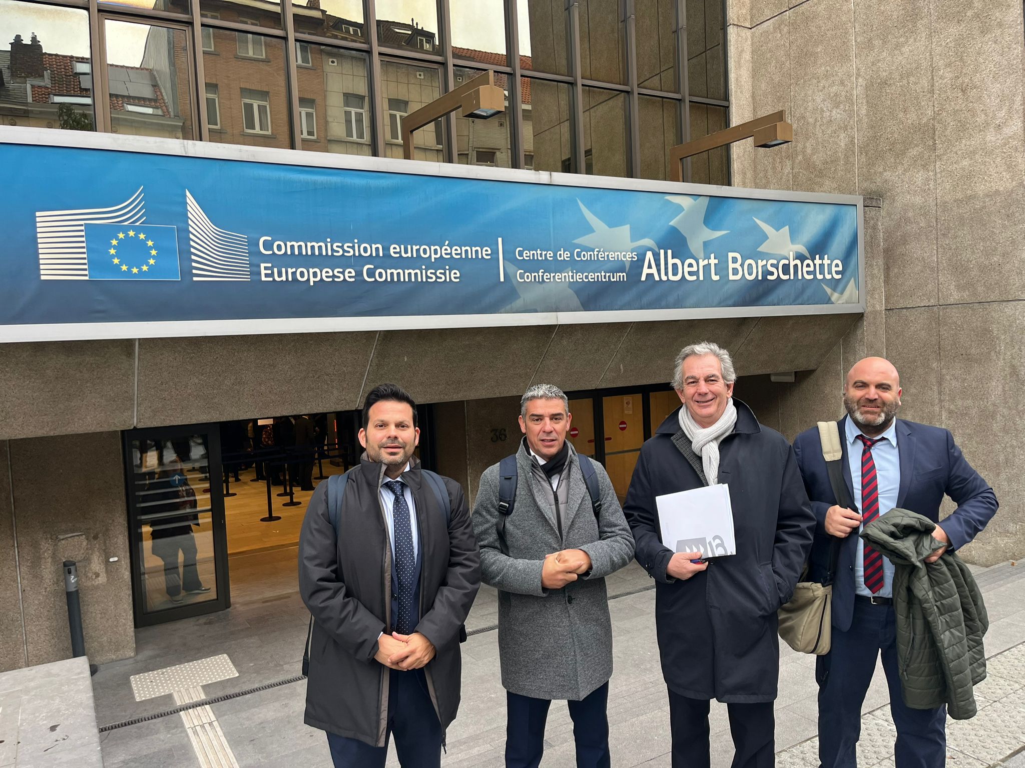 Canarias pide en Bruselas una actualización del POSEI para hacer frente a la "desagrarización" de las islas