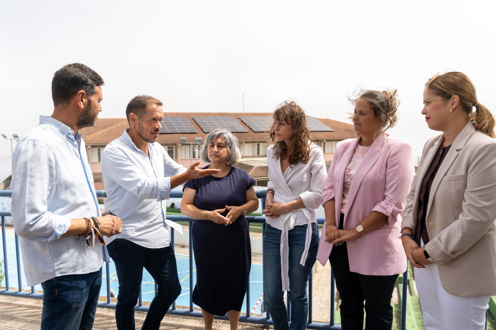 Transición Ecológica y Energía Bonita presentan la instalación de autoconsumo compartido del CEO Barlovento