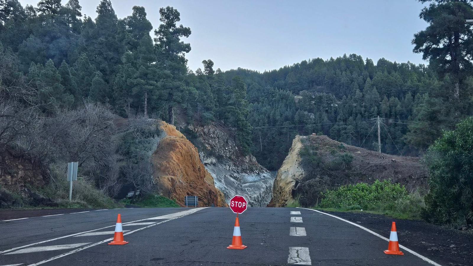 El PSOE de  Villa de Garafía solicita más eficacia y planificación en las obras de la carretera del Barranco de Izcagua