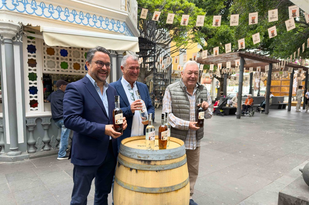 Destilerías Aldea presenta una imagen muy especial para su ron con sabor a Carnaval y tradición