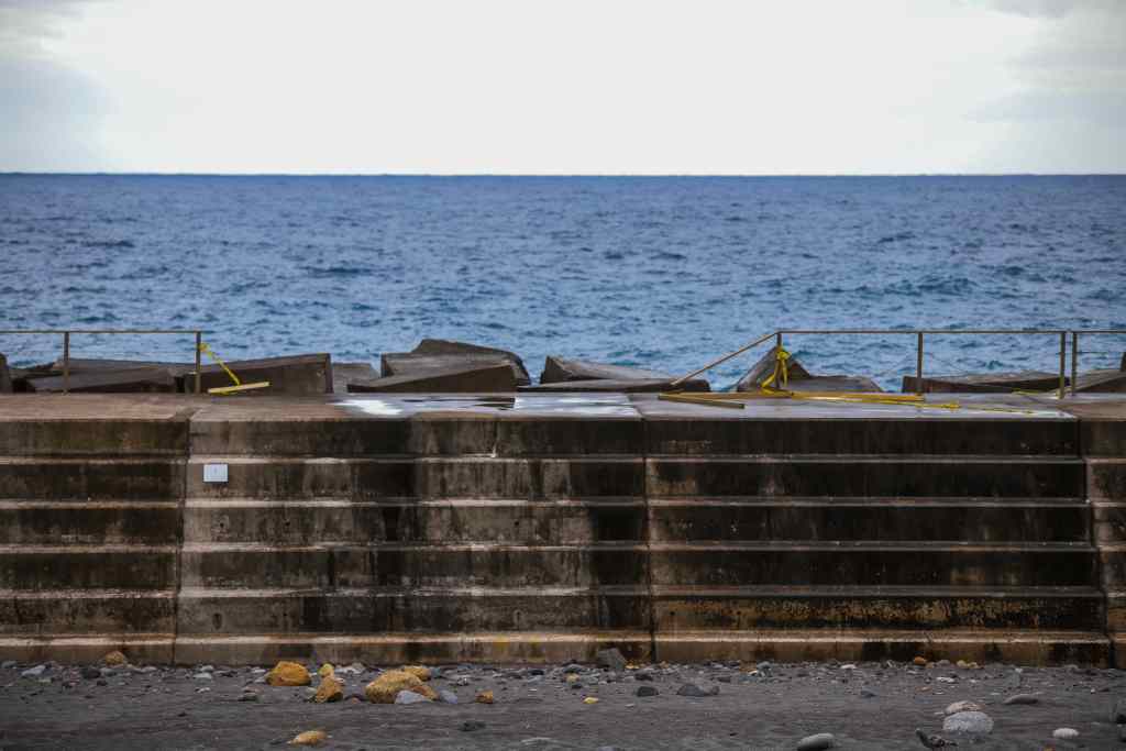 El PSOE denuncia el abandono de la playa de Santa Cruz de La Palma y exige reabrir los accesos cerrados