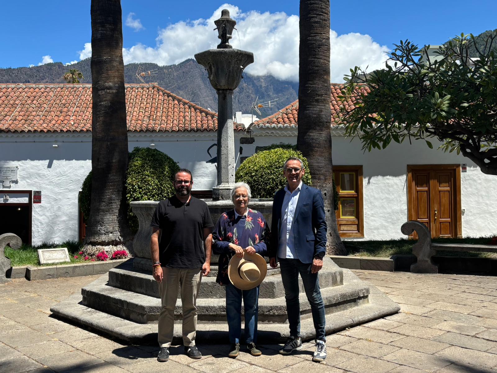 El Ayuntamiento de Los Llanos de Aridane recupera la pila de la plaza Elías Santos Abreu