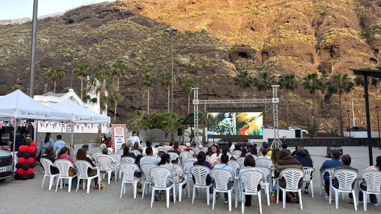 Servicios sociales de Tazacorte celebra el Día de la Familia con una sesión de cine