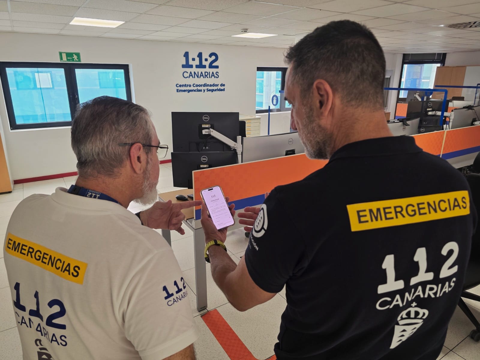 El 112 Canarias estrena canal de difusión en la aplicación de mensajería instantánea 'Whatsapp' por su 28º aniversario