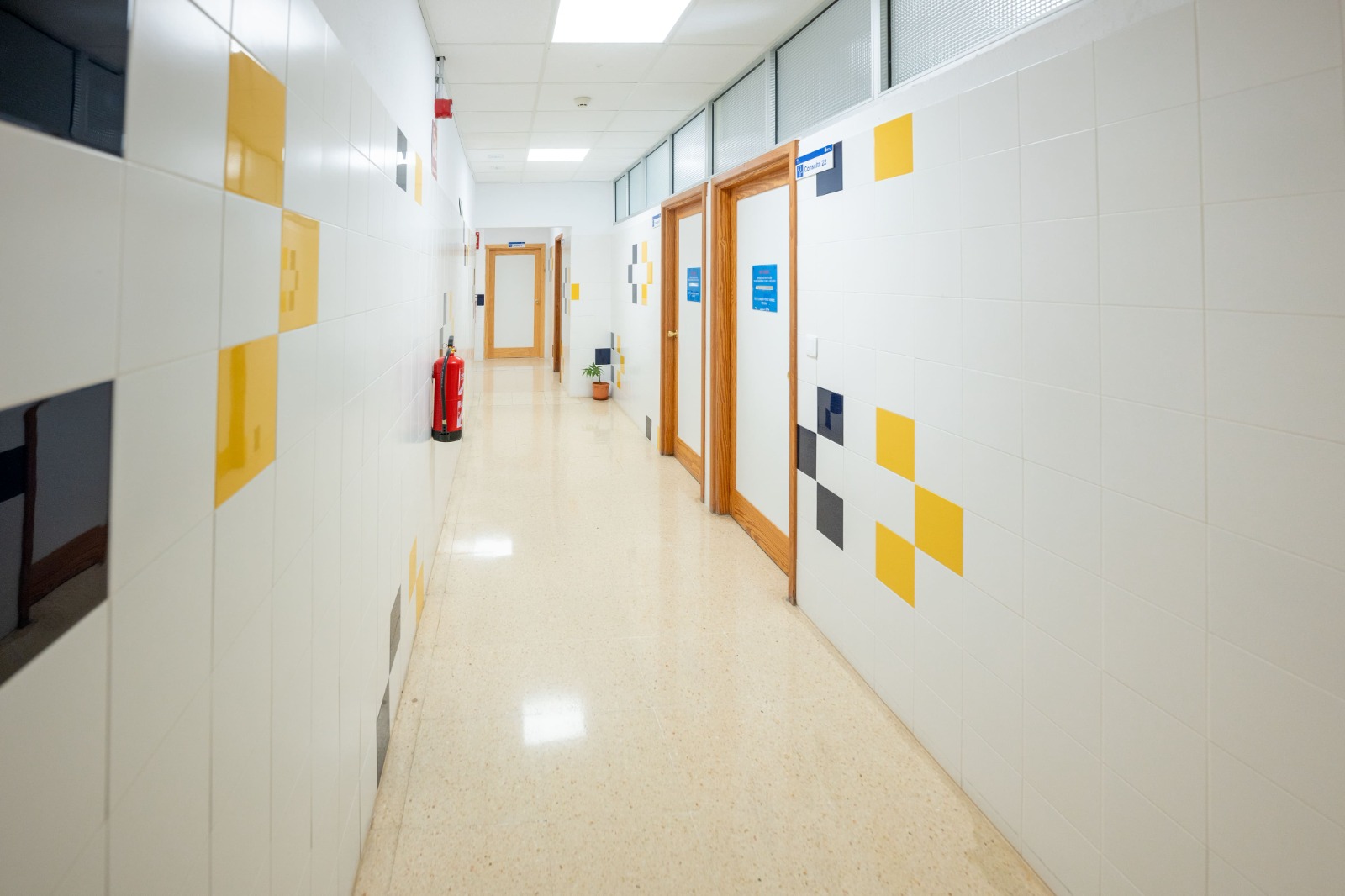 La huelga de médicos en las instituciones sanitarias del SCS registra hoy un seguimiento del 10,5 por ciento